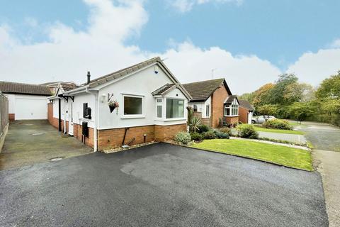 2 bedroom detached bungalow for sale, Burnthurst Crescent, Monkspath