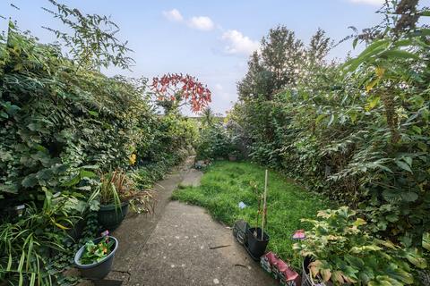 3 bedroom terraced house for sale, Grove Road, Mitcham CR4