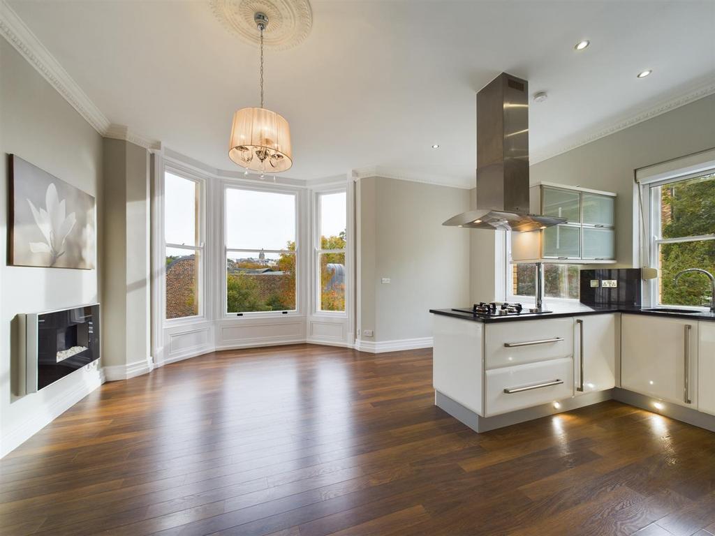 CAM03358 G0-PR0142-STILL033.jpg