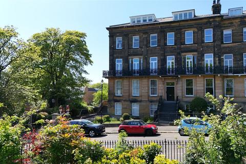 2 bedroom apartment for sale, The Crescent, Scarborough YO11
