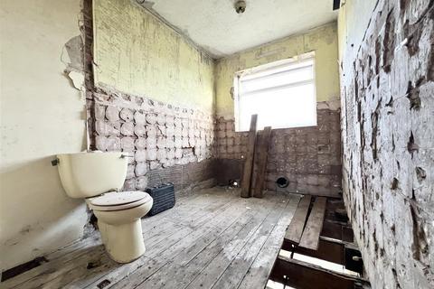17b Barrs Road, Cradley Heath, B64 7HD