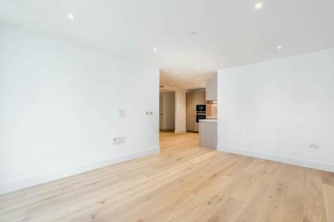 2 bedroom apartment to rent, London SW11