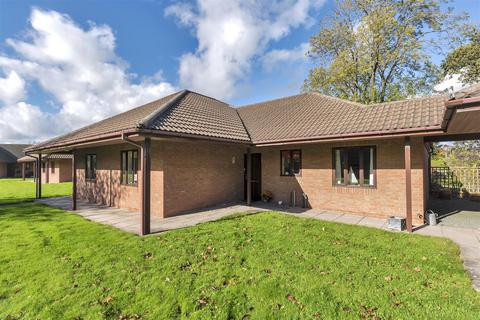 2 bedroom bungalow for sale, Meadowbrook Court, Twmpath Lane Gobowen, Oswestry