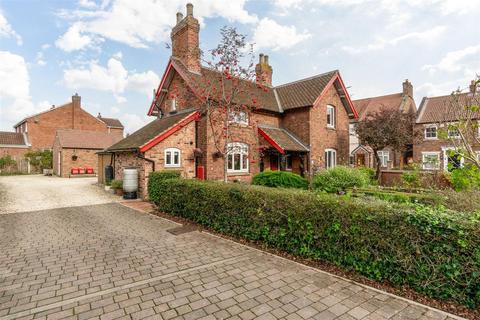 3 bedroom detached house for sale, Main Street, Riccall, York