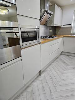 25 Chalcot Grove, Handsworth, Birmingham, B20 1HJ