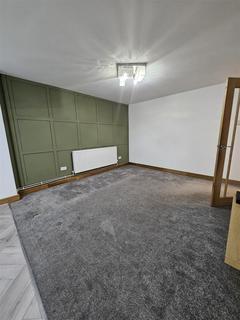 25 Chalcot Grove, Handsworth, Birmingham, B20 1HJ