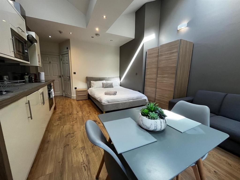 Dc39bc0c-ccbf-48d9-8bf1-22e5c78027a1.jpg