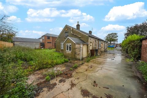 3 bedroom bungalow for sale, Street Lane, Leeds, West Yorkshire