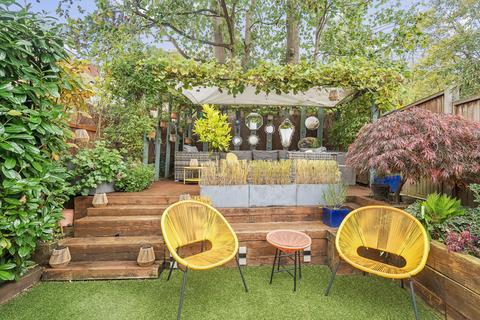 44 Beauchamp Road, London, SE19 3DE