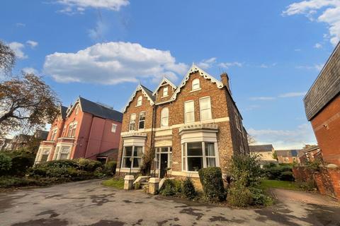 2 bedroom flat for sale, 11 The Crescent, Middlesbrough, North Yorkshire, TS5 6SH