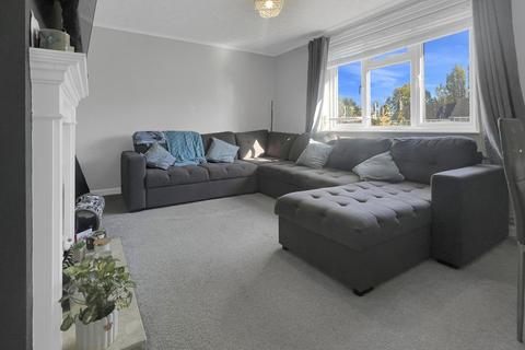 2 bedroom flat for sale, Parker Way, Halstead, CO9