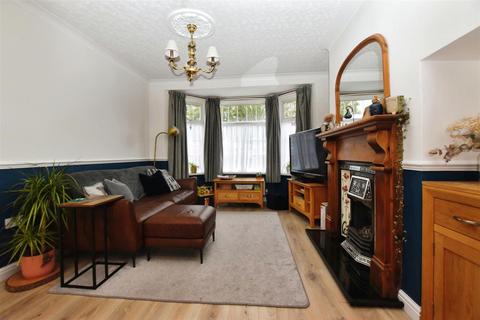 3 bedroom terraced house for sale, Willerby Road, Hull