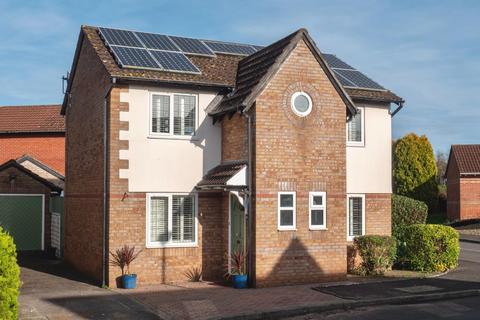 3 bedroom detached house for sale, Brockhill Way, Penarth