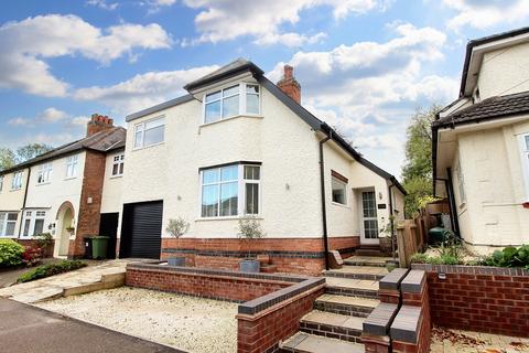 3 bedroom detached house for sale, Plantation Avenue, Leicester LE2