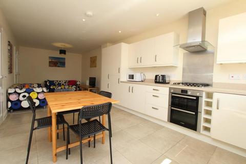 7 bedroom terraced house to rent, Foxglove Close, Stoke Gifford BS34