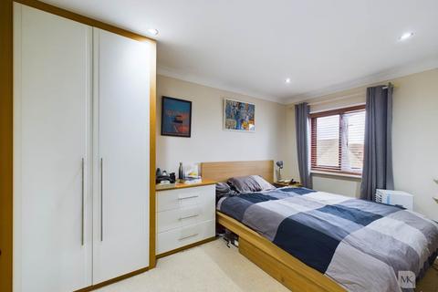 2 bedroom apartment for sale, Queensbury Lane, Milton Keynes MK10