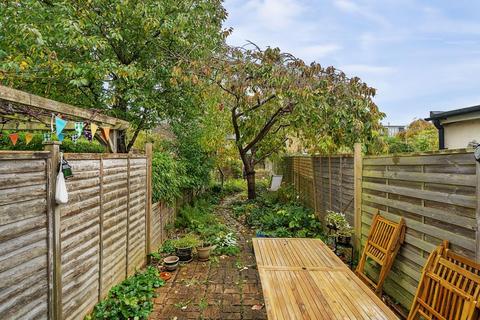 2 bedroom terraced house to rent, Percy Street,  East Oxford,  OX4