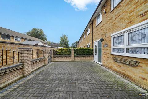 161 Grantham Road, London, E12 5LZ