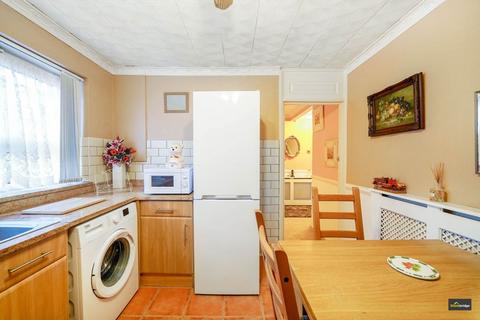 161 Grantham Road, London, E12 5LZ