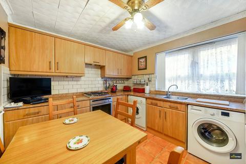 161 Grantham Road, London, E12 5LZ
