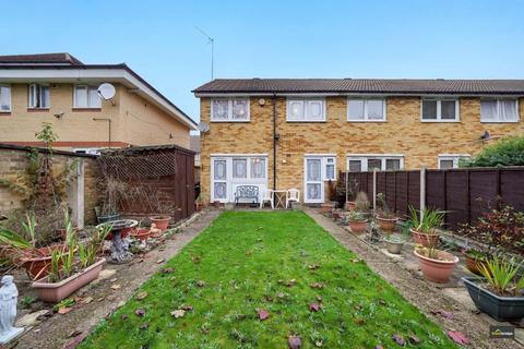 161 Grantham Road, London, E12 5LZ