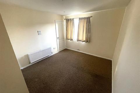 71 Ascham Road, Grange Park, Swindon, SN5 6BE