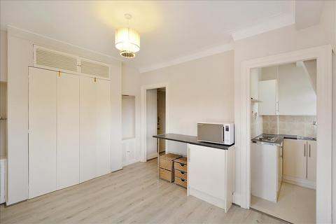 Studio for sale, Tavistock Square, Bloomsbury, WC1H