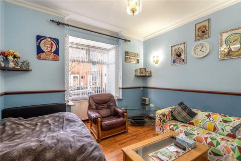 38 Wanderers Avenue, Wolverhampton, WV2 3HL