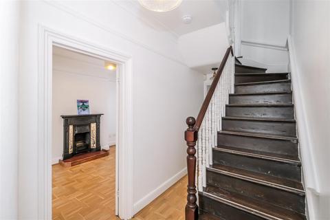 4 bedroom terraced house to rent, Peel Road, South Woodford