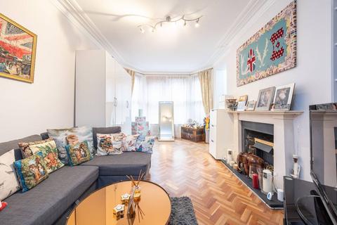 2 bedroom flat for sale, Canfield Gardens, South Hampstead, London, NW6