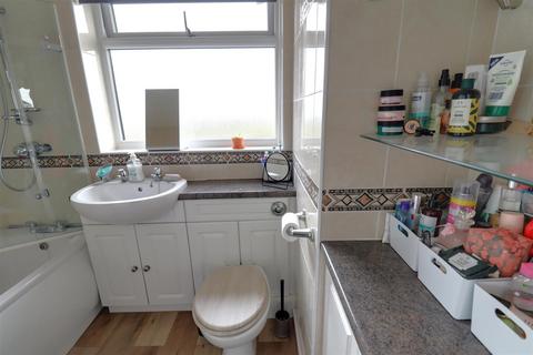 3 bedroom semi-detached house for sale, Dorric Way, Crewe