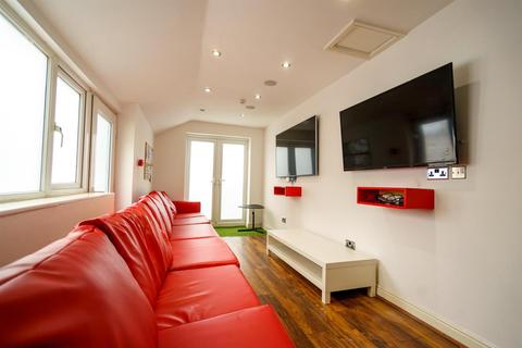 undefined, Shared Student House Suffolk Street, Hull