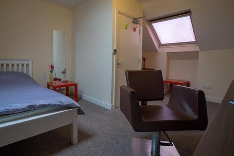 undefined, Shared Student House Suffolk Street, Hull