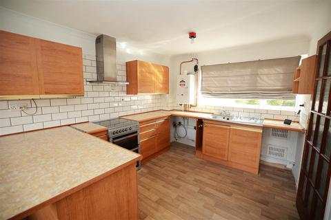 3 bedroom terraced house to rent, Whitebeam Road, Birmingham B37