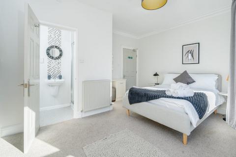6 Bilton Drive, Harrogate, HG1 2AH