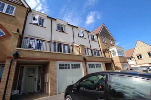 6 bedroom terraced house to rent, Great Clover Leaze, Bristol BS16