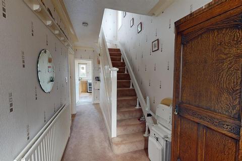 7 Fairway, Shipley, BD18 4RP