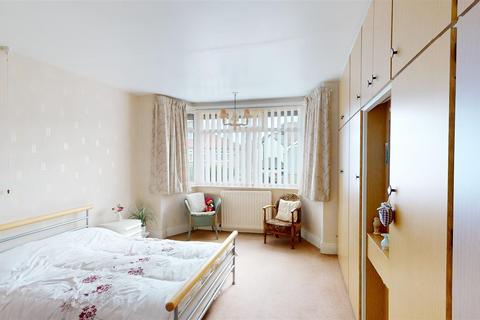 7 Fairway, Shipley, BD18 4RP