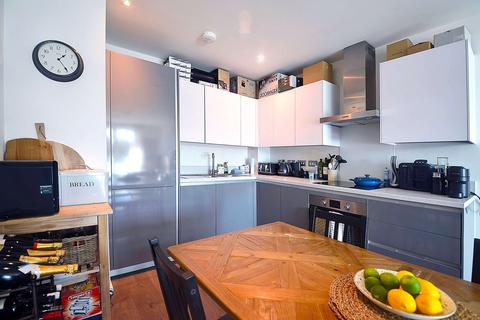 2 bedroom apartment for sale, at Discovery House, Juniper Drive, London SW18