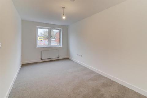 3 bedroom terraced house to rent, Stoneleigh View, Kenilworth