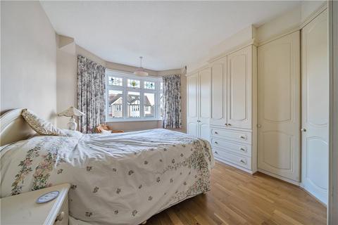 34 The Grove, West Wickham, BR4 9JS