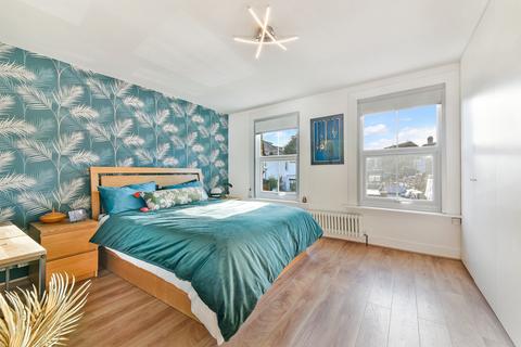 3 Beaconsfield Road, Surbiton, KT5 9AW