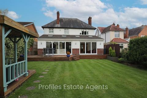 3 bedroom detached house for sale, Woodland Road, Hinckley