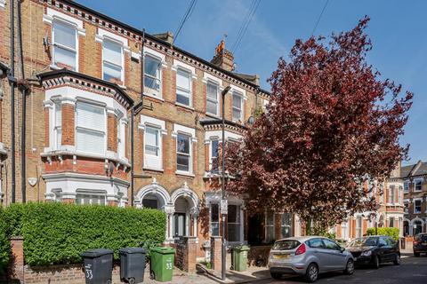 1 bedroom flat to rent, Tremadoc Road, London SW4