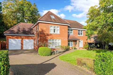 Flat 7, Amberleigh House, 134 Carlton Road, Reigate, RH2 0JF