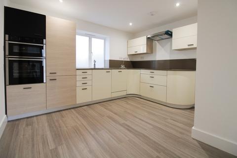 2 bedroom mews to rent, Grange Gardens, Pinner HA5