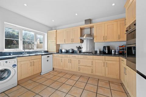 4 bedroom townhouse for sale, Rydens Road, Walton-on-Thames, KT12