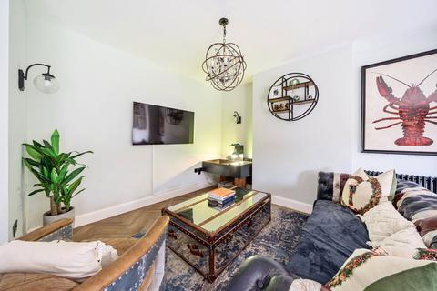 15 Manor Road North, Esher, KT10 0AA