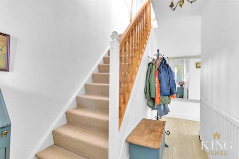 19 Chestnut Road, Astwood Bank, Redditch, B96 6AF