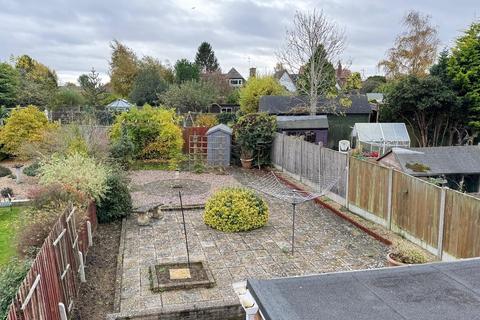 68 Desborough Road, Rothwell, Kettering, NN14 6JG